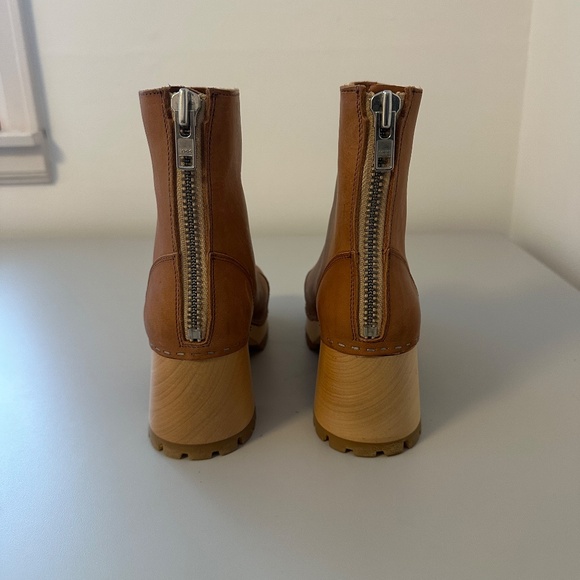 Swedish Hasbeens Stitchy Boots in Light Brown | Size 36 - Picture 7 of 11